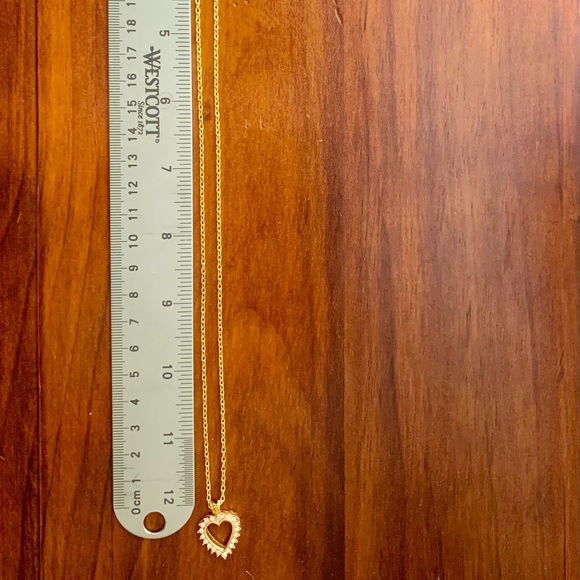 Heart shaped diamond and gold necklace - Picture 10 of 11